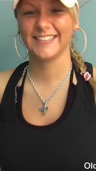 Olds Fuck Dolls - blowjob tua kentut sudut pandangan pertama dengan awek muda