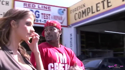 Naughty Black Girls: Hij moest de tattoo-meid ophalen maar hij besloot haar te...