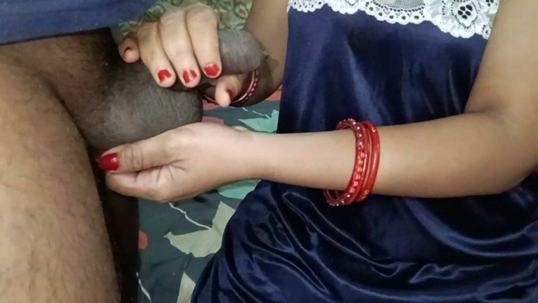 Indian leaks: Stepsister Fucked Part 1 Home Alone
