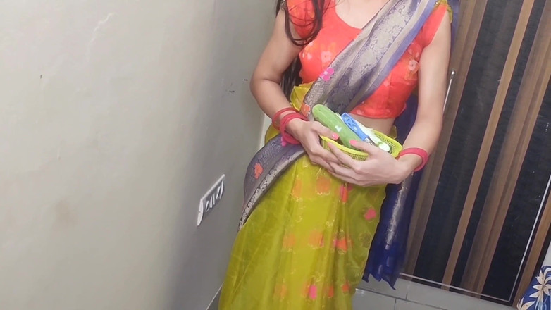 Apki_Sonakshi: Une bhabhi du village desi se fait exploiter par son...