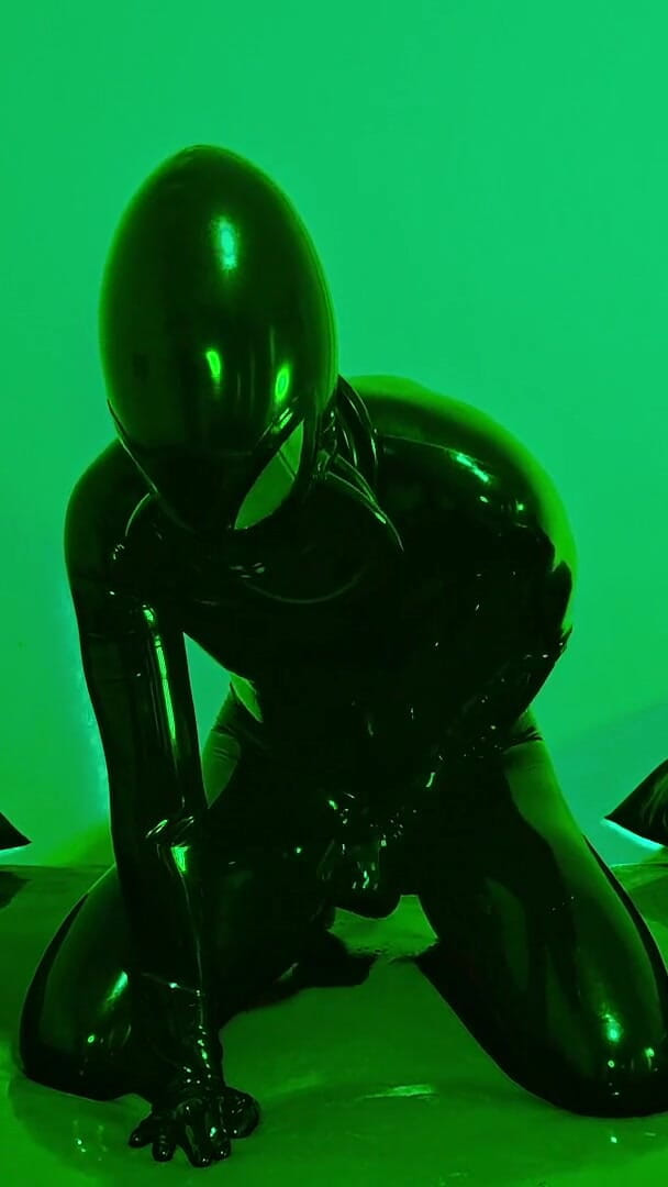 Alien’s Sticky Anal Pleasure - Alex Latex (Alex Latex MX) Alien’s Sticky Anal Pleasure - Alex Latex (Alex Latex MX)