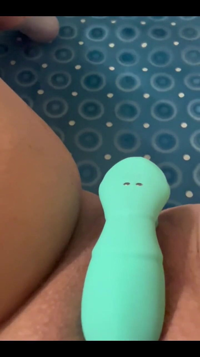 Dirtysecret: Saya Suka Dildo Diri Ini