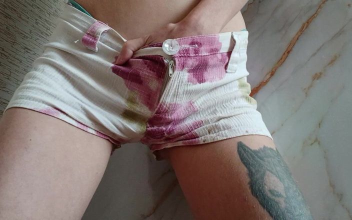 Lesbian-illusion: Saya Bersembunyi Di Sebalik Rakaman Dekat Supaya Jiran Saya Tidak...