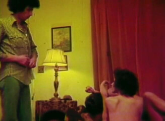 Vintage Usa: Vintage foursome fucking party
