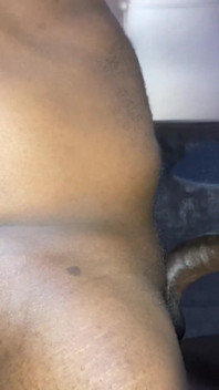 Novio atrapado y follado novia infiel con gay