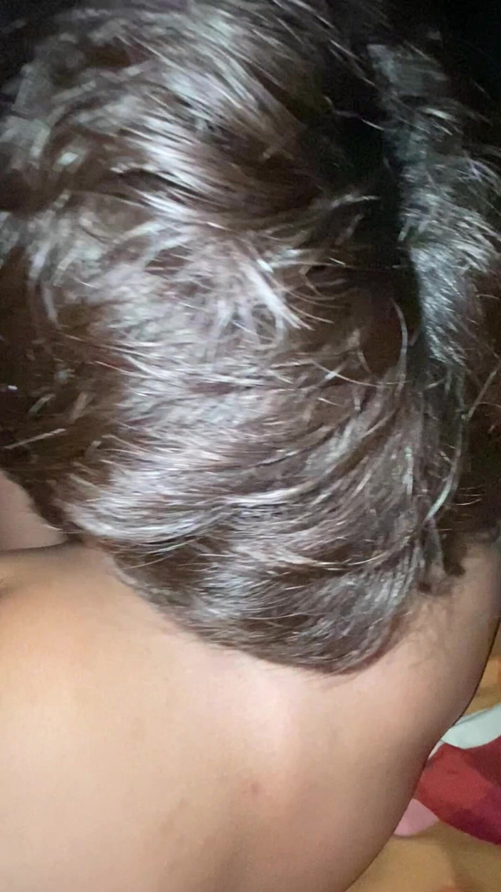 MattyxXx: Succhia in profondità fino a quando non sta tremando