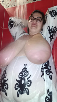 Join Me Ina Shower