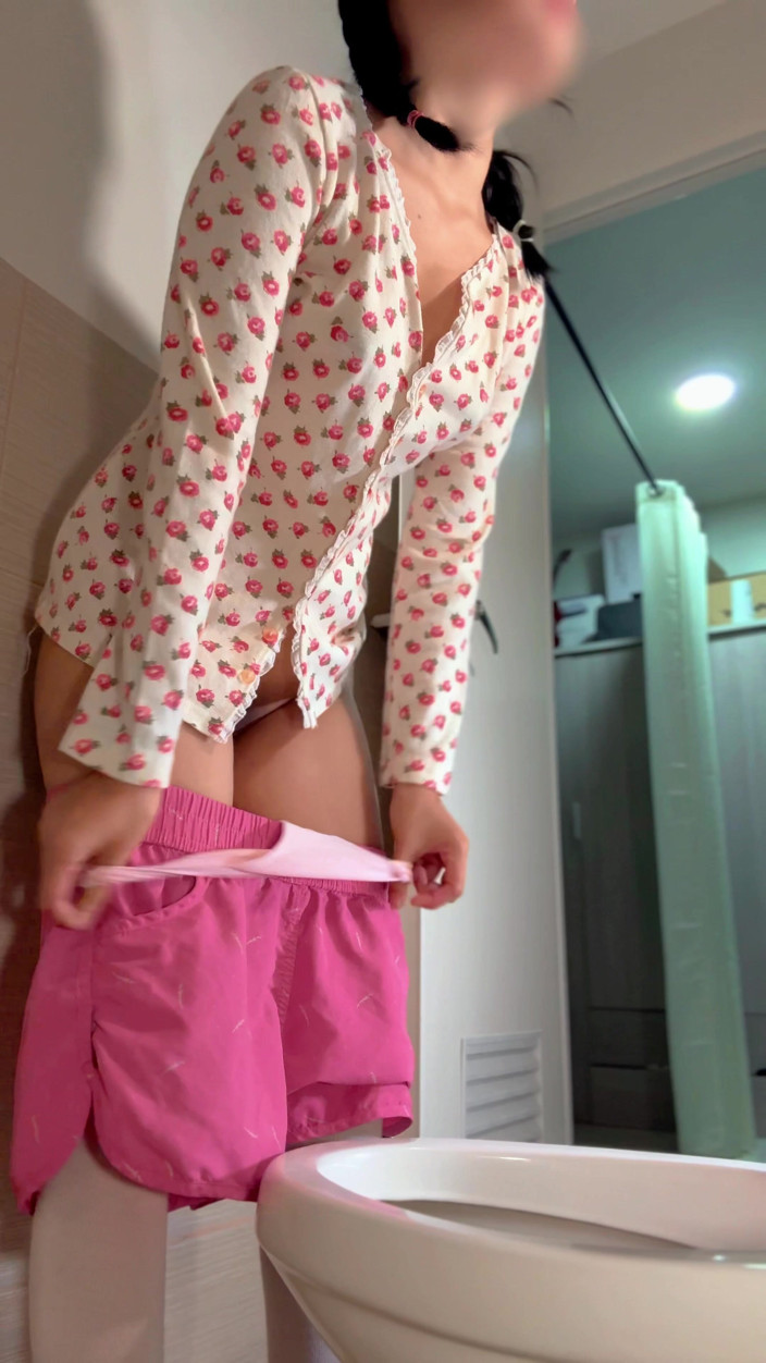 Aiko Maine: Tiny Asian Babe Standing Over Toilet Bowl