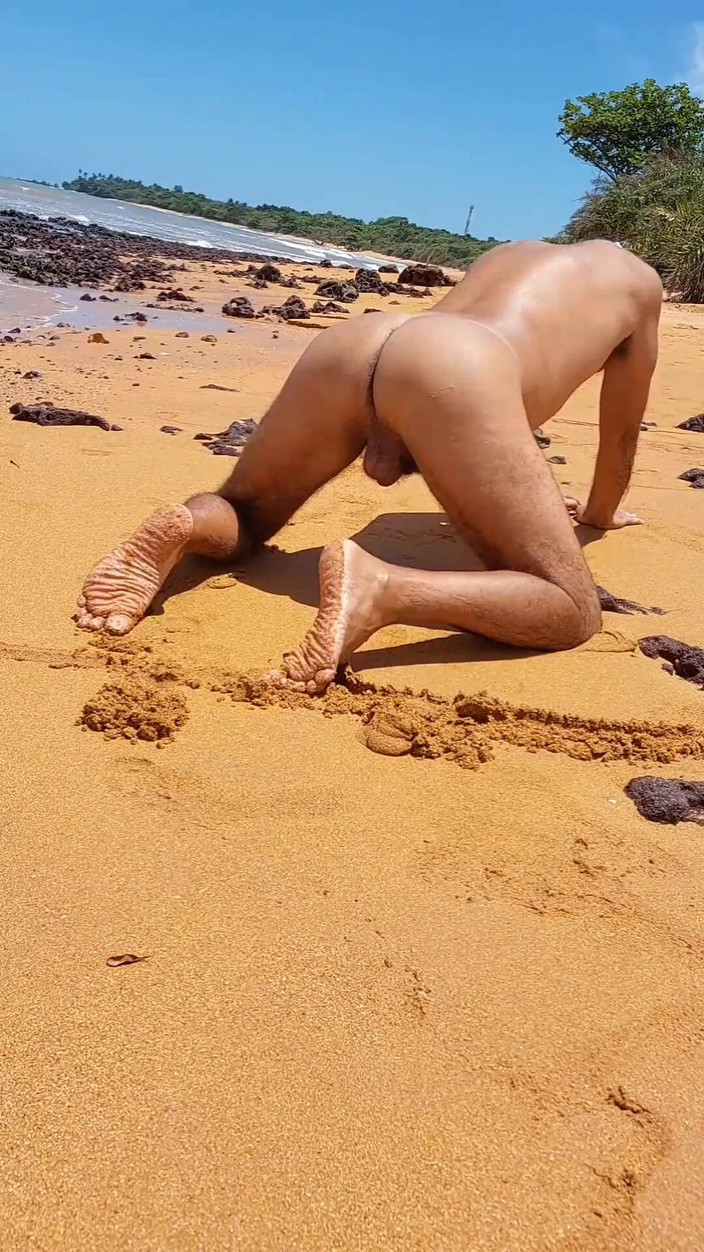 Ladysilvas: Ladysilva bugil di pantai sama pelacur jalang