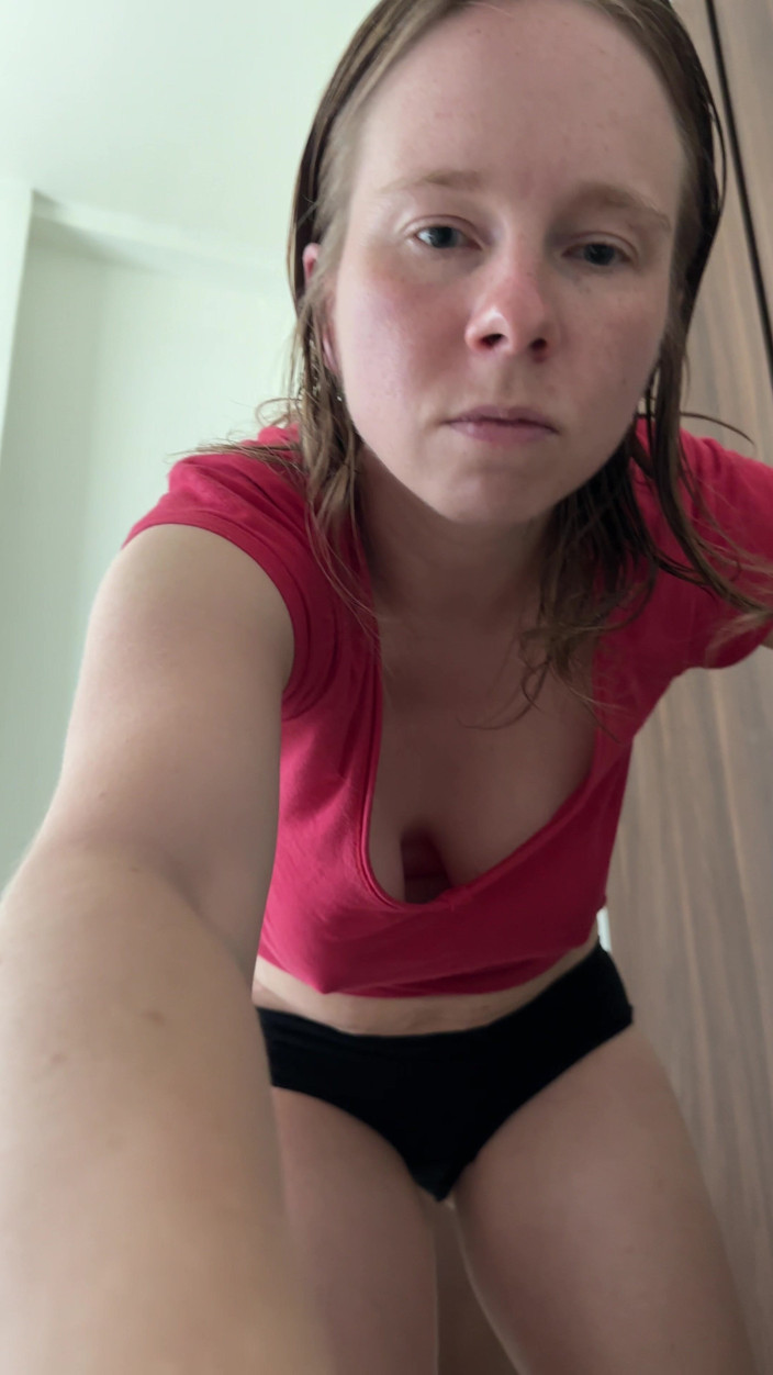SweetLucy96: Pretty Blonde with Big Boobs