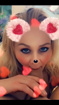 Gorąca blondynka get fucked cum w twarz