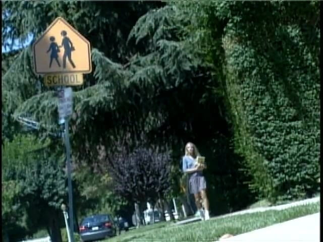 Dangerous Teens: College flicka tar stor kuk i sin tighta fitta