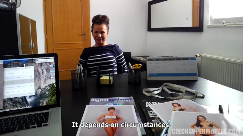 Czech Supermodels: Top model tchèque 10 : Natalie : une brune à la bouche adoratrice de...