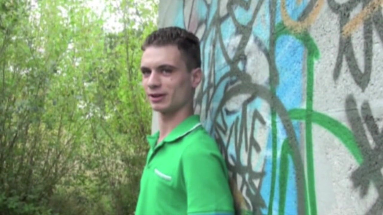 FRENCH PORNSTARS FUCKERS: Dziwka zerżnięta przez 2 straigh w rejsie na zewnątrz