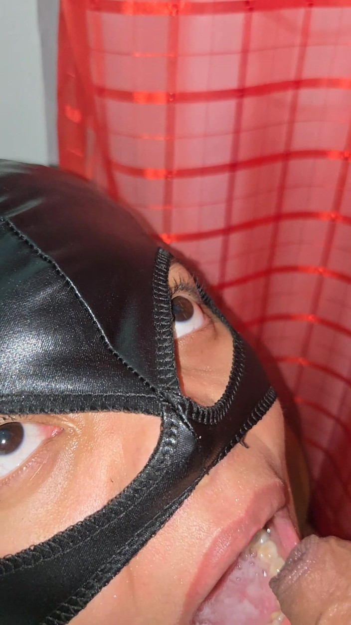 Pietro Montoya: Minum Air Kencing Yang Sangat Kuning Dan Pahit Dan Akhirnya...