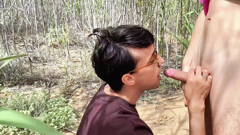 HangryAssActivDick: Caldo sesso gay all'aperto