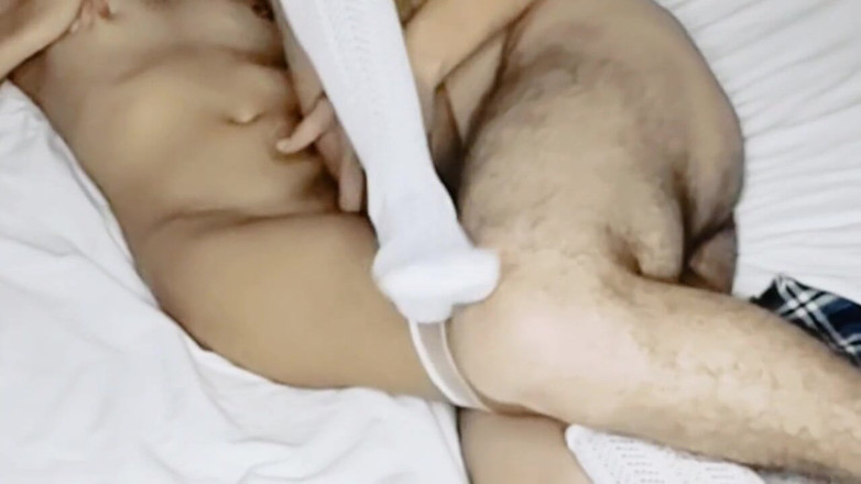 MynameisJuly: Delizioso orgasmo doppio amatoriale quando i suoi genitori non sono...