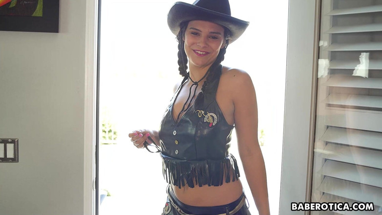 Baberotica: Violet starr bellissima mostra personale nuda