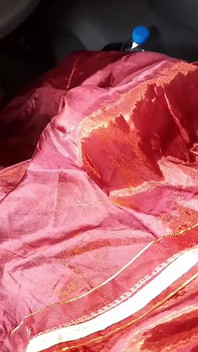 Melancap pancutan mani memakai Satin Red Mukenah