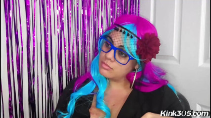 Alex Ace 305: Crushers porn interview of Alex turns into face sitting