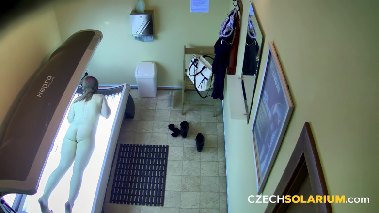 Czech Solarium: Czech Solarium 225: Brunette's Wild Solarium Adventure