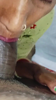Prima Volta Suocera Scopata Duro in Camera '