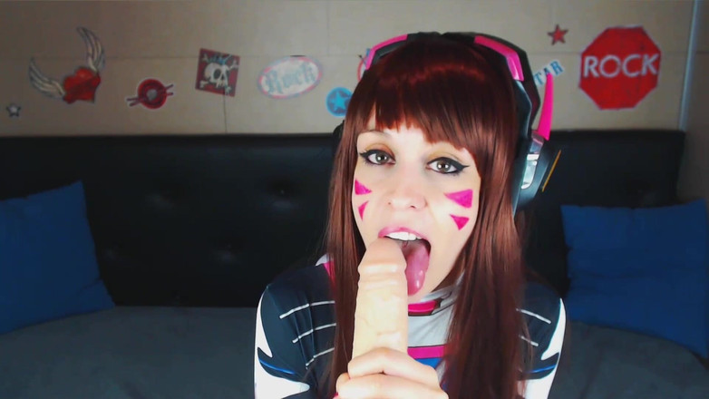 Candystart Videos: Dva masturbeert en zuigt je af