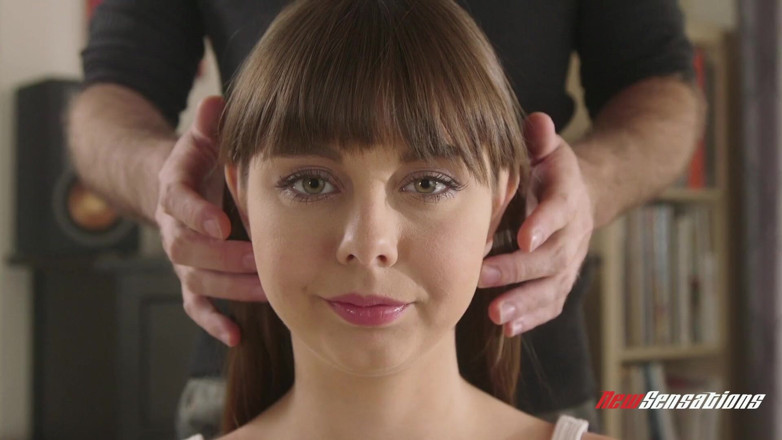 New Sensations: Teen shae ist eine harte kleine schlampe