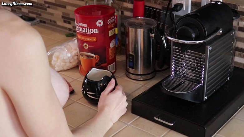 Lacey Bloom: Канадский снежный день 14:14