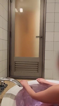 Geheimes Filmmaterial mit einem 174cm E-cup Influencer - Endloser Höhepunkt endete mit Tko auf Platz 2
