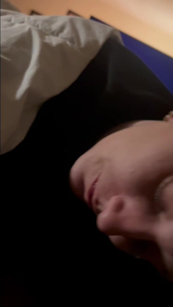 Lotuss King: Lotuss Queeen वर्जीनिया में बड़ा काला लंड चूसती है - उसके स्तनों पर वीर्य [सुपर हॉट !!]