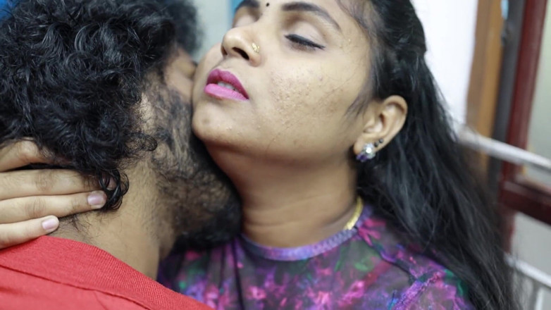 Vaigavarun45: Follada caliente romántica con amiga mallu