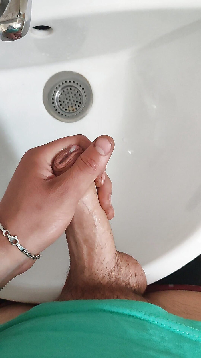 Badboy234: Рыжую обхватили в любительском видео