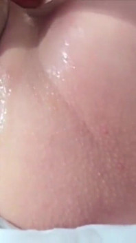 Fantasi cuckold meminta isterinya untuk memperkenalkannya kepadanya