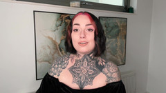 Miss Valentina: Вы не должны отправлять свою информацию