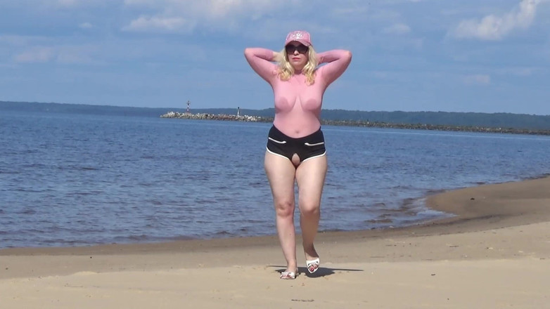 RedRoseRus: Niegrzeczna Suka Na Plaży