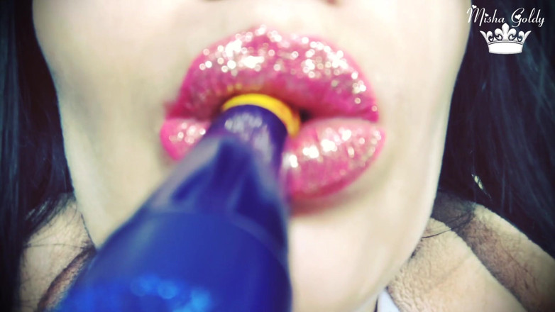Goddess Misha Goldy: Smoking goddess &amp; sexy lipstick