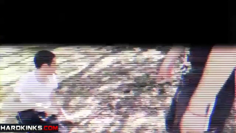 Hard Kinks: Hardkinks - Un cățeluș și stăpânul său