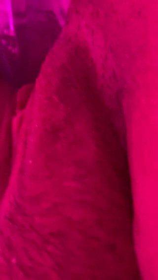 AJtheMindfulLotus: Macinare il mio dildo al muro