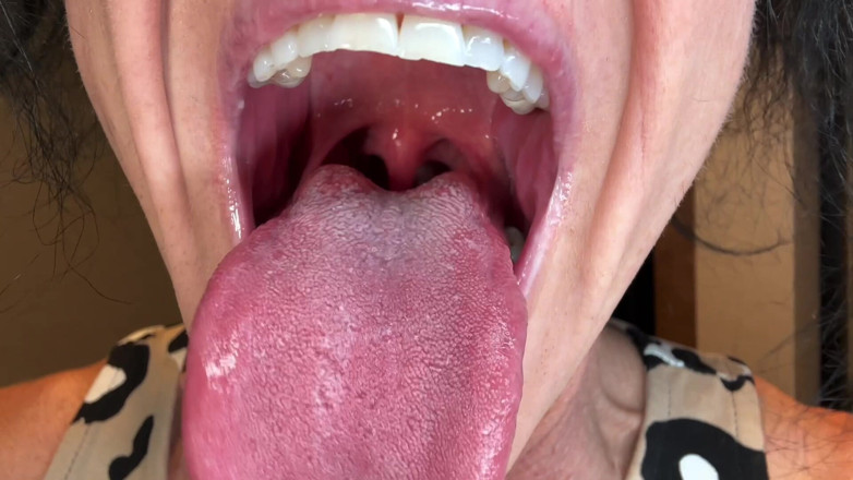 Kandylegsxxx: Rutinitas oral nakal goddess kandys