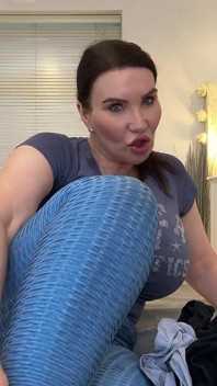 Stinky Smelly Fishy Skanky Sweaty Stained Pussy Knickers