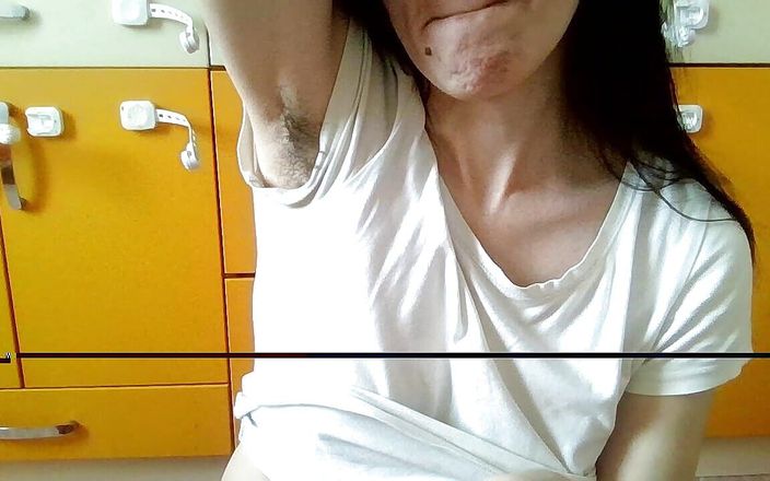 BW_Dolphin: Video panjang memek dan ketiak berbulu besar terbaik, tante seksi...