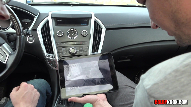 Colby Knox: Dua Lelaki Dan Kongkek