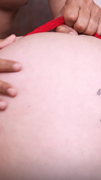 Extravagance avec un cul qui tremble - des MILF trémoussent leurs culs pour ton plaisir