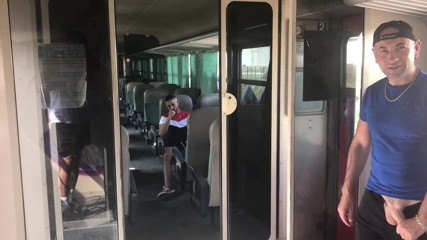 Gaybareback: Webcam, striaght fuck in a train a gay