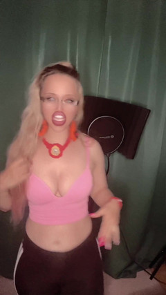 FinDom Goaldigger: Ti faccio una canzone hot versione 2