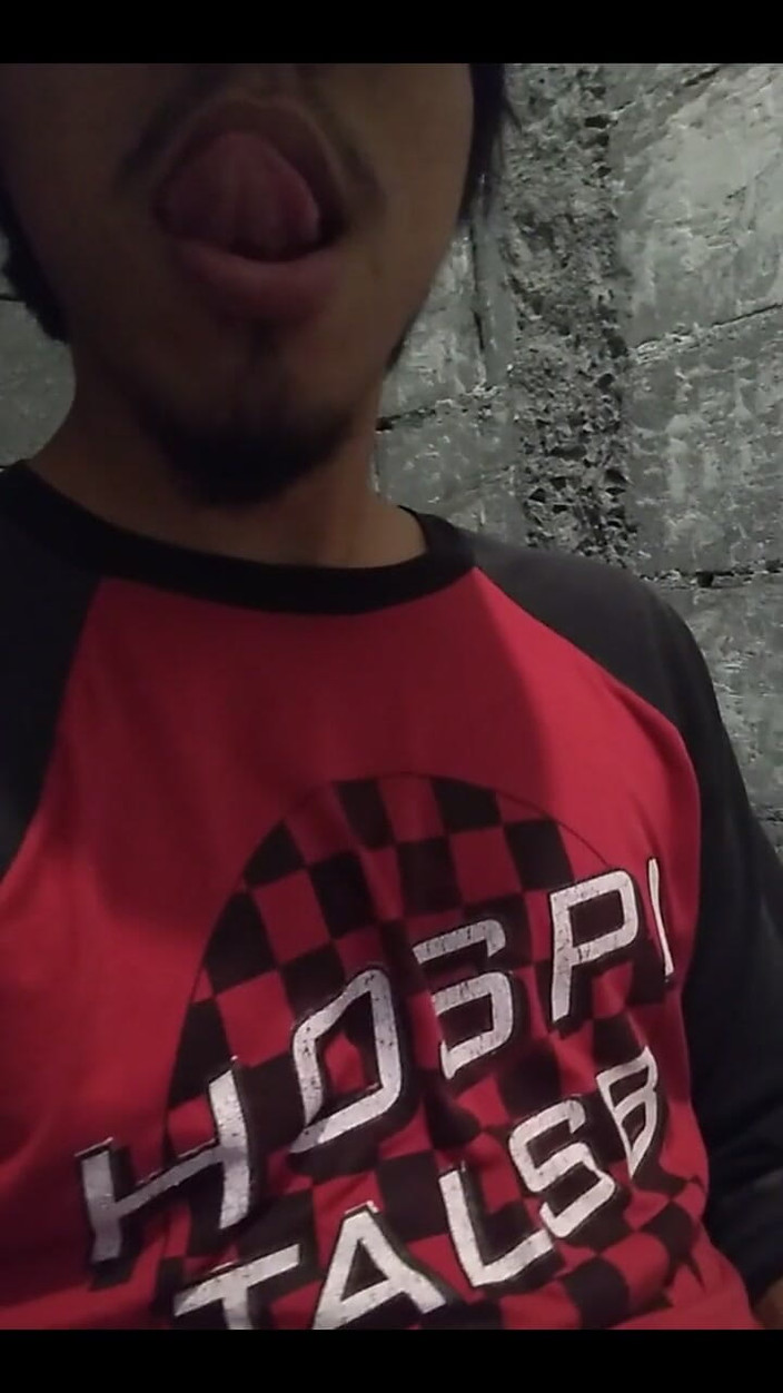 AlexAlejandro13: Trhavý