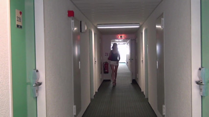Lesbian Stories: Rothaarige bbw und brünettes schätzchen verführen muschis mit strap-on