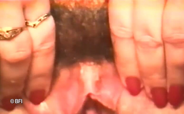 Pissing Girls: Choco piss 3 - kloj-ap vintej mootte drishyon ka sankalan