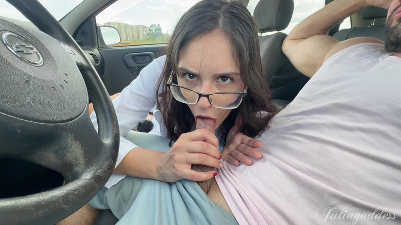 Shamelesscouple: Byla jsem přistižena při "terapii" v jeho autě.... na veřejnosti